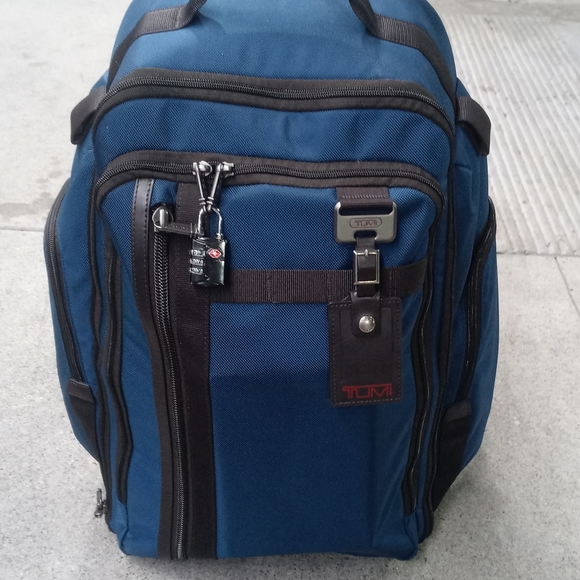 tumi ashworth wheeled backpack